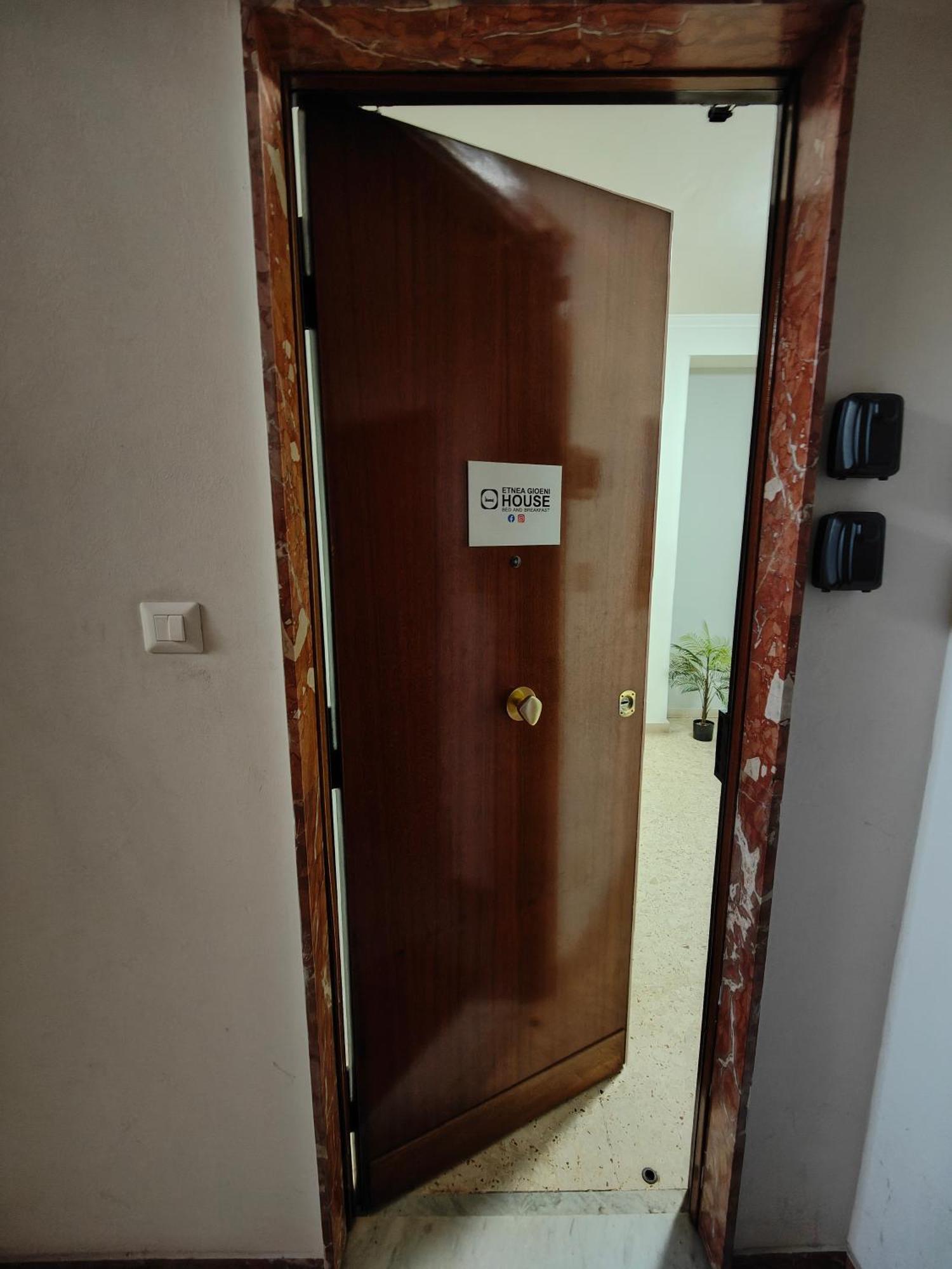 كاتانيا Etnea Gioeni House Suite المظهر الخارجي الصورة