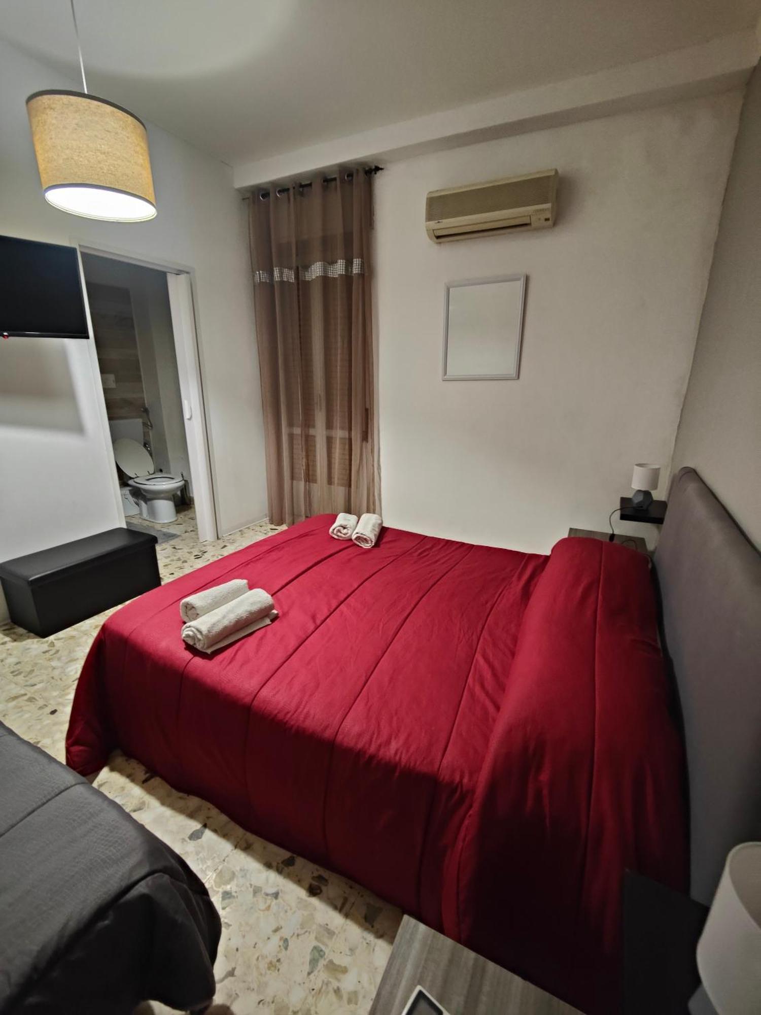 كاتانيا Etnea Gioeni House Suite الغرفة الصورة